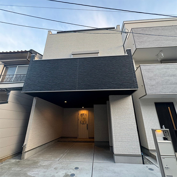 門真市/木造３階建て