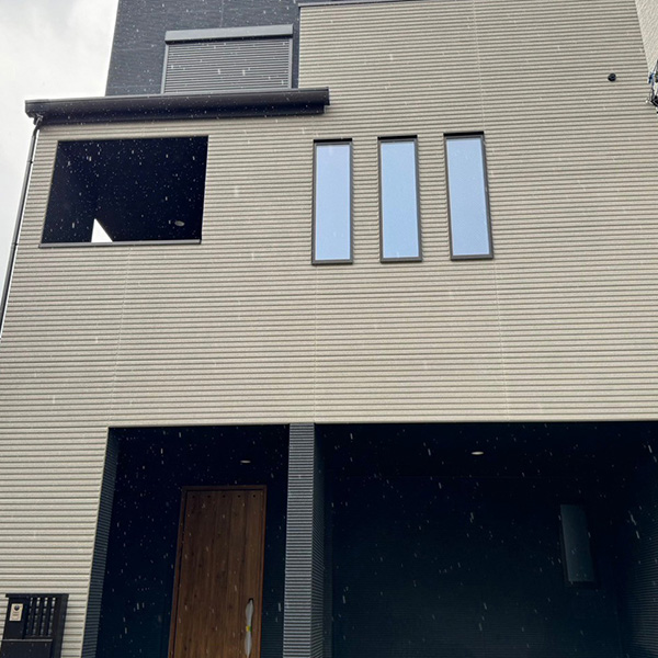 寝屋川市/木造３階建て