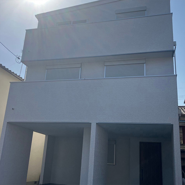 寝屋川市/木造３階建て