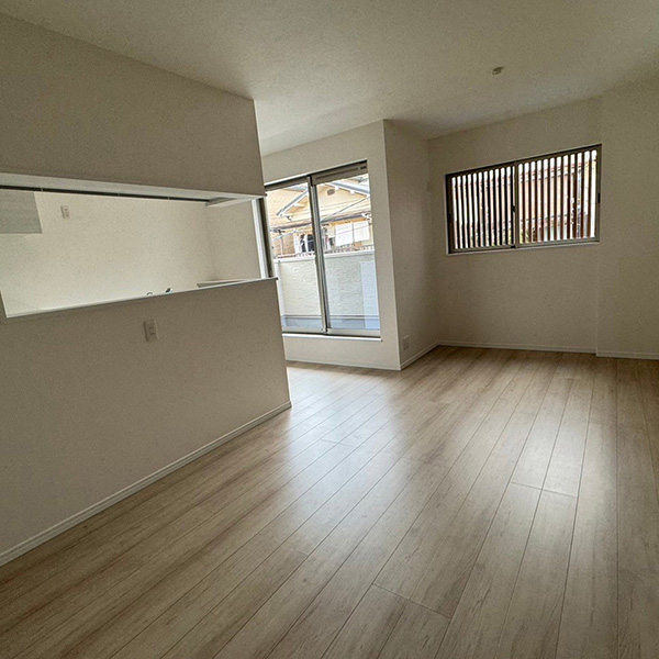 吹田市/木造３階建て