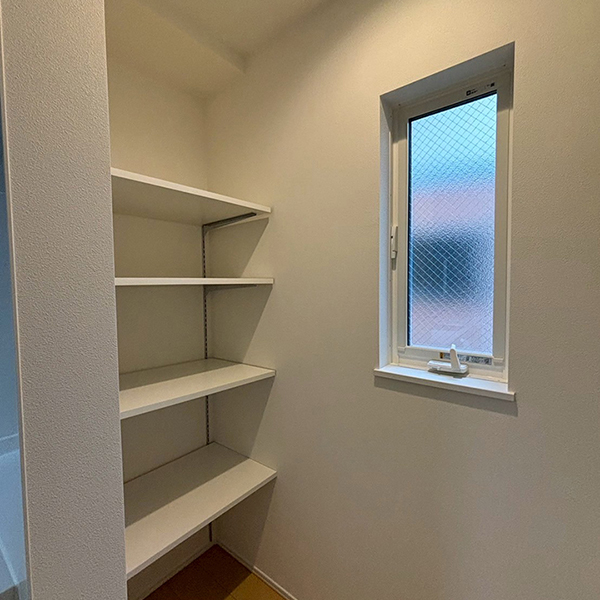 寝屋川市/木造3階建て