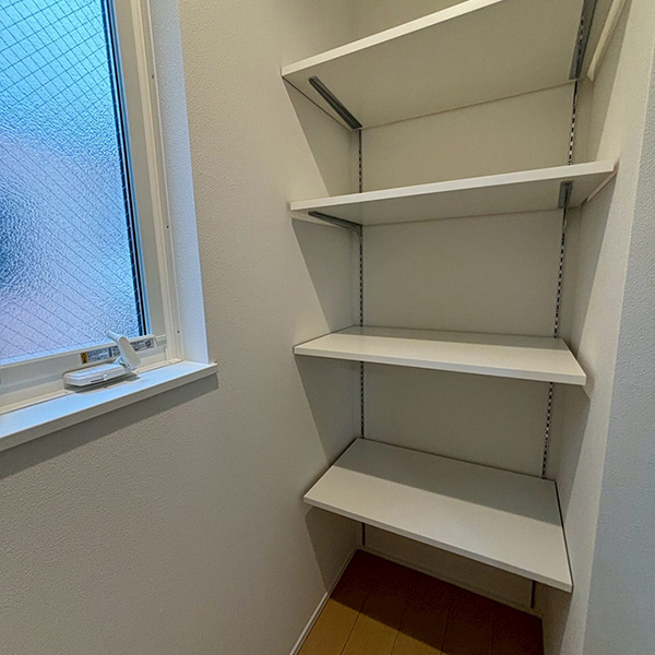 寝屋川市/木造3階建て