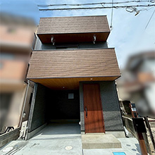 寝屋川市/木造3階建て